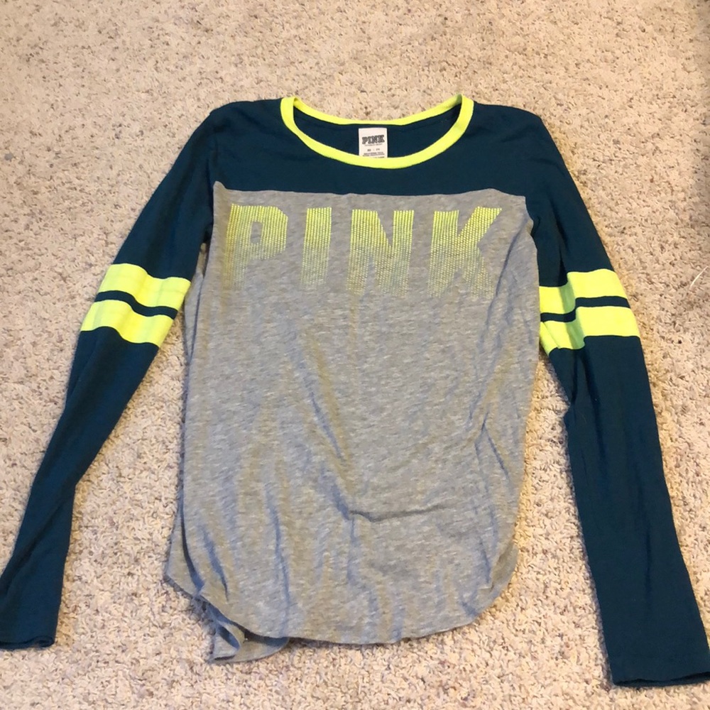 Long sleeve Pink t-shirt.